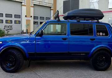Lada 4x4 52.000 km 19.900 &euro; Uhingen 73066