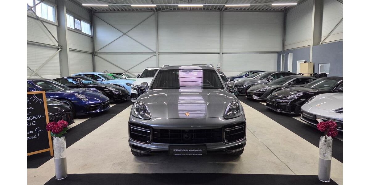 Porsche Cayenne 39.040 km 85.989 &euro; Korb bei Stuttgart 71404