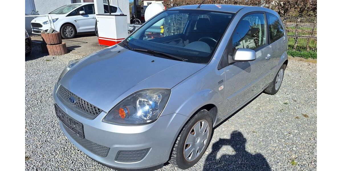 Ford Fiesta 68.100 km 2.500 &euro; Welzheim 73642