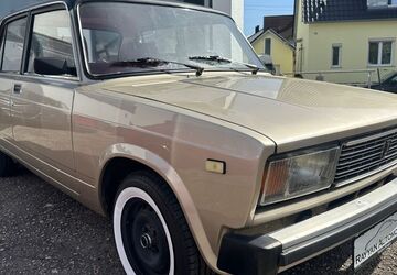 Lada Nova 46.651 km 6.999 &euro; Unterensingen 72669