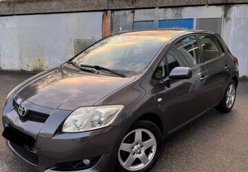 Toyota Auris 87.295 km 5.199 &euro; Esslingen 73732