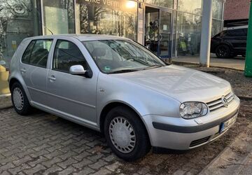 VW Golf 100.000 km 3.850 &euro; Esslingen 73734