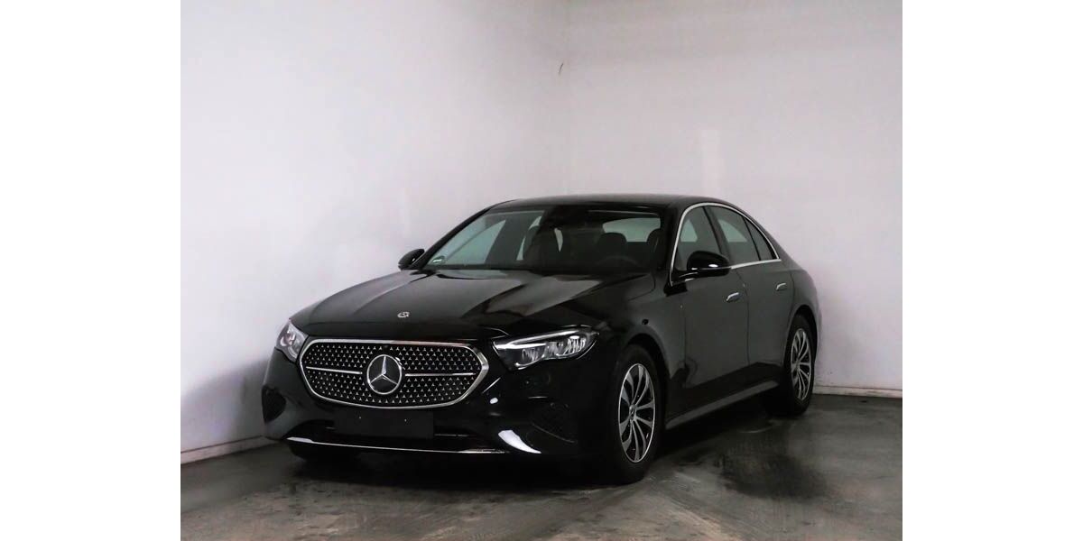 Mercedes-Benz E 220 8.900 km 46.380 &euro; Waiblingen 71332