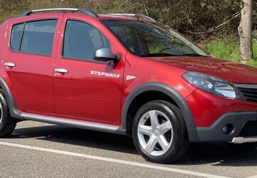 Dacia Sandero 76.000 km 4.900 &euro; Fellbach 70736