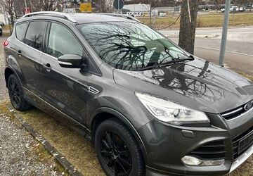 Ford Kuga 173.000 km 9.450 &euro; Essingen 73457