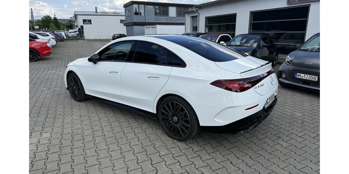 Mercedes-Benz CLA 350 4Matic mit EQ Technologie AMG Styling 11.000 km 61.500 &euro; Schorndorf 73614