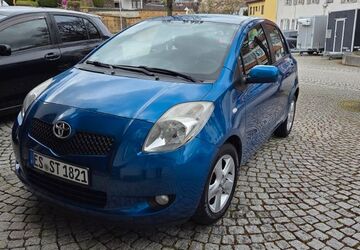 Toyota Yaris 119.000 km 5.250 &euro; Wernau 73249
