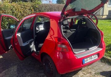 Toyota Yaris 155.000 km 2.700 &euro; Schwäbisch Gmünd 73527