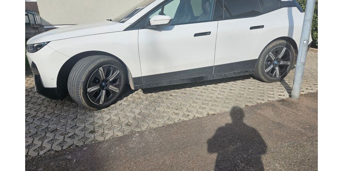 BMW iX 42.500 km 42.099 &euro; Kirchheim unter Teck 73230