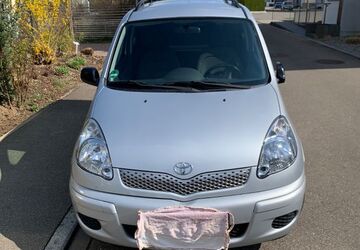 Toyota Yaris 171.000 km 3.200 &euro; Dettingen an der Erms 72581