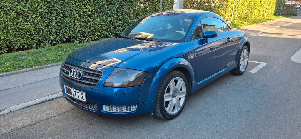 Audi TT 110.000 km 8.400 &euro; Fellbach 70734