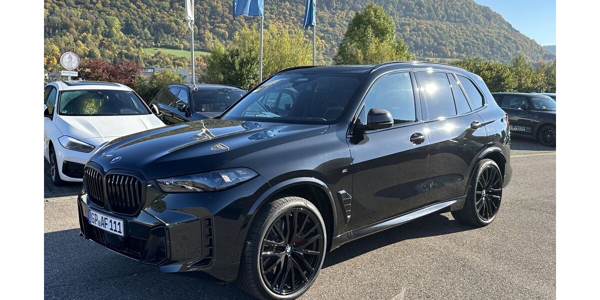 BMW X5 5.999 km 128.990 &euro; Kuchen 73329