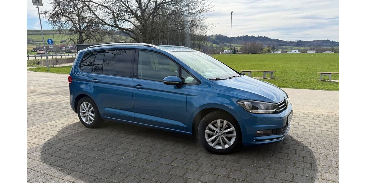 VW Touran 128.900 km 15.999 &euro; Donzdorf 73072